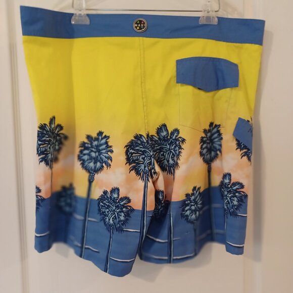 Maui & Sons Swim Trunks Mens Size XL Blue/Yellow Hawaiian - Picture 3 of 6